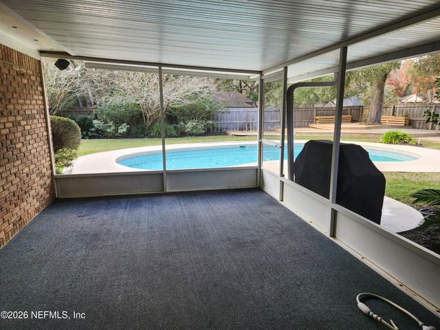 1424 PANTHER RUN Road, Jacksonville, FL 32225