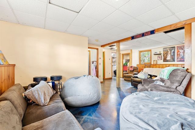 66 Swan Ave, Fitchburg, MA 01420