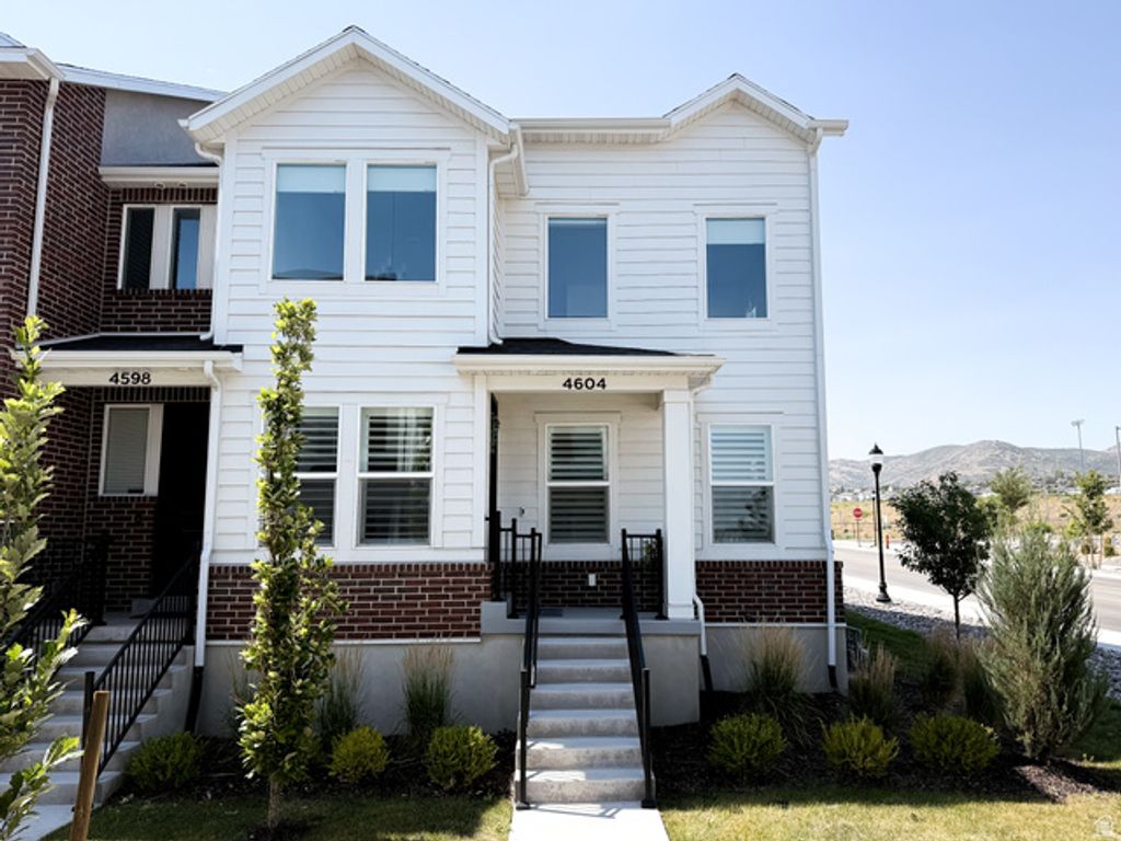 4604 W WILSON PEAK LN, Herriman, UT 84096