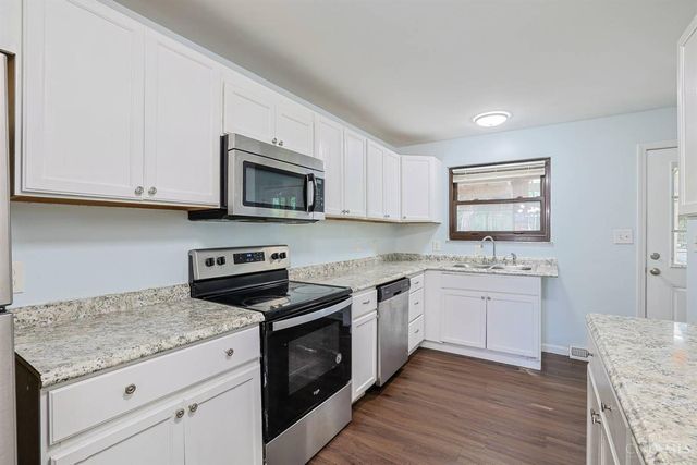 716 Cranford Drive, Forest Park, OH 45240