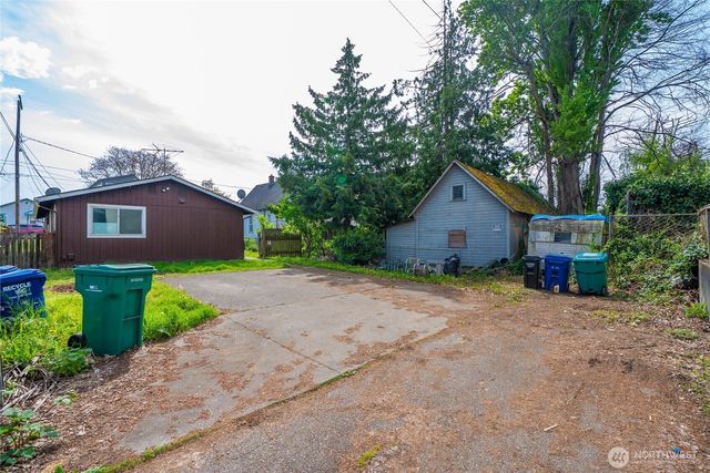 6919 Carleton Avenue S, Seattle, WA 98108