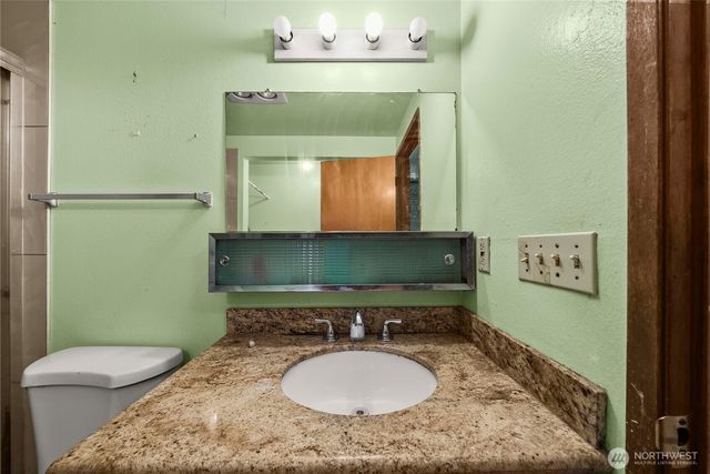 6919 Carleton Avenue S, Seattle, WA 98108