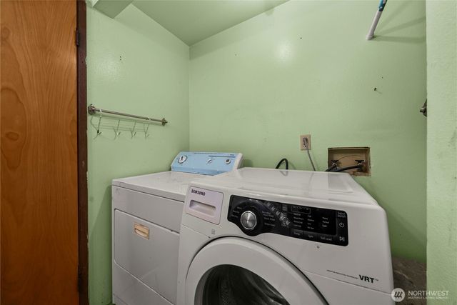 6919 Carleton Avenue S, Seattle, WA 98108