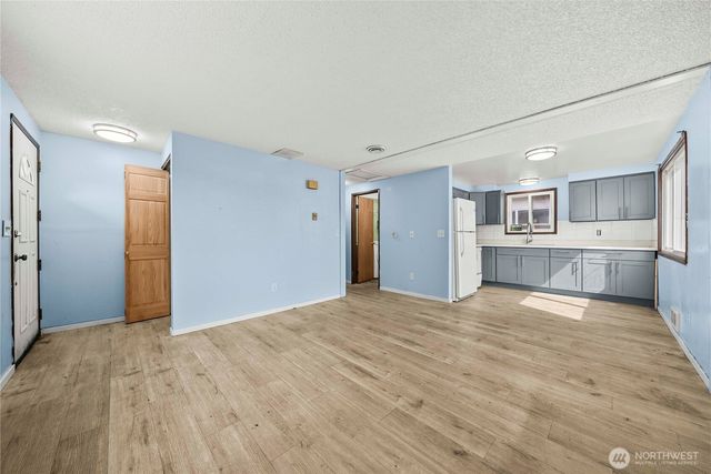 6919 Carleton Avenue S, Seattle, WA 98108