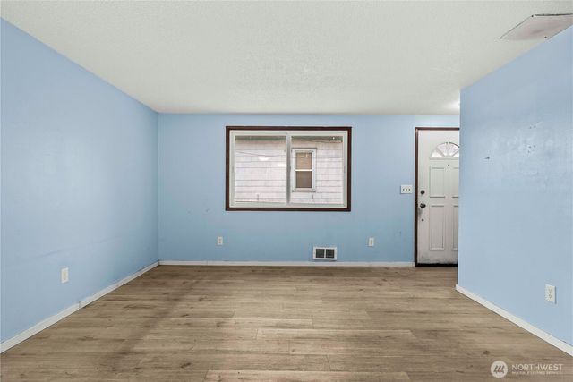 6919 Carleton Avenue S, Seattle, WA 98108