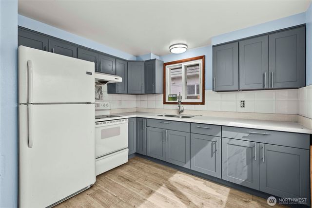6919 Carleton Avenue S, Seattle, WA 98108