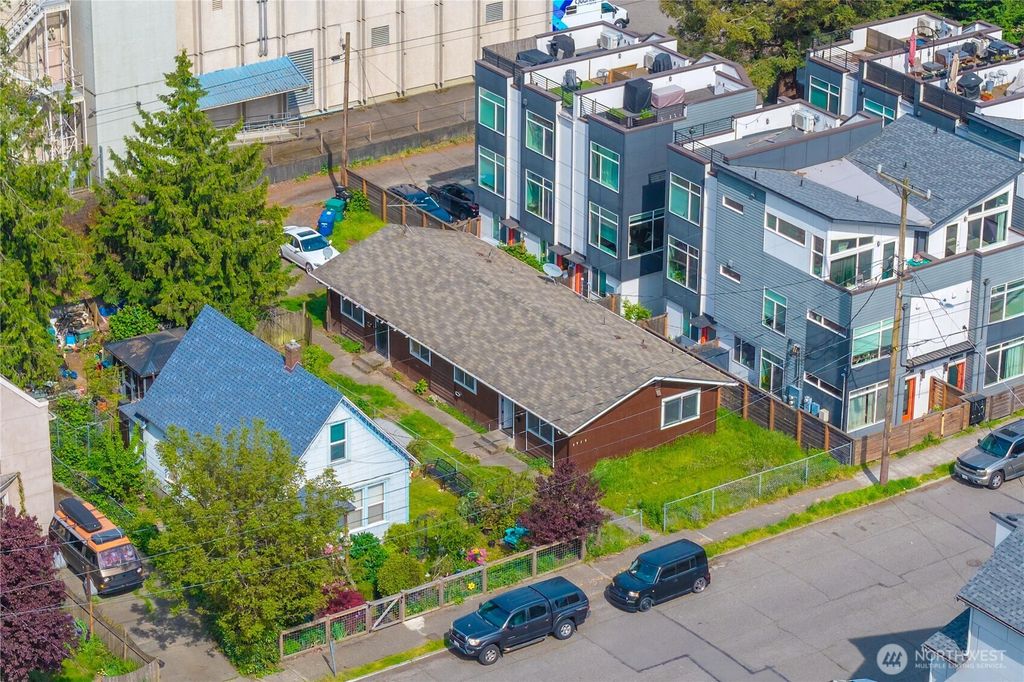 6919 Carleton Avenue S, Seattle, WA 98108