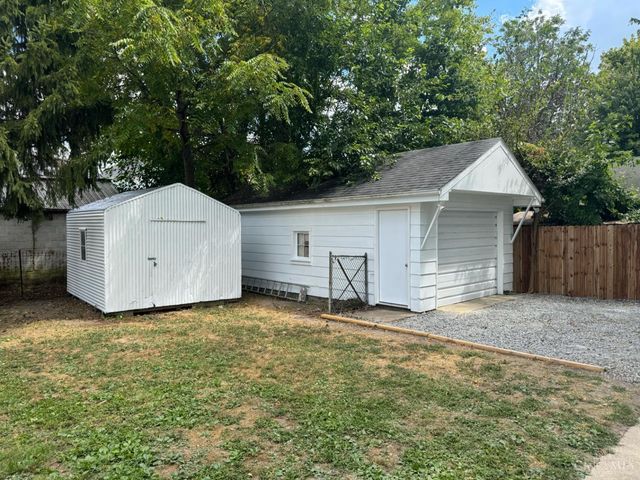 107 Central Avenue, Blanchester, OH 45107