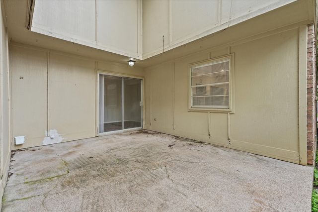 4005 Ridgebrook Drive, Arlington, TX 76015
