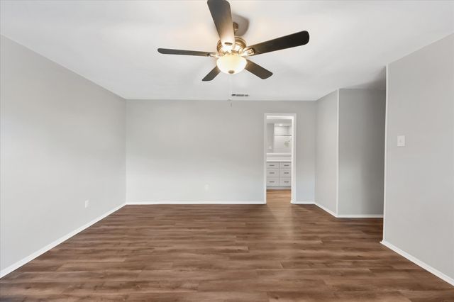 4005 Ridgebrook Drive, Arlington, TX 76015