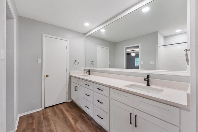 4005 Ridgebrook Drive, Arlington, TX 76015