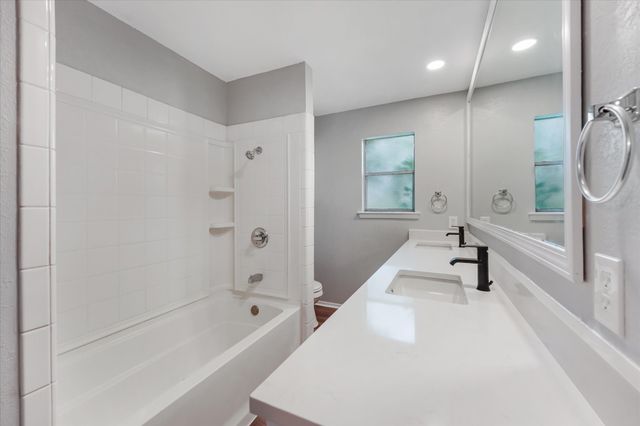 4005 Ridgebrook Drive, Arlington, TX 76015