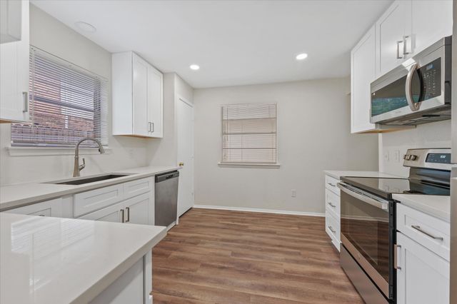 4005 Ridgebrook Drive, Arlington, TX 76015