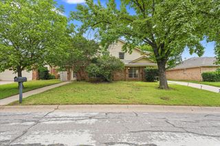 4005 Ridgebrook Drive, Arlington, TX 76015