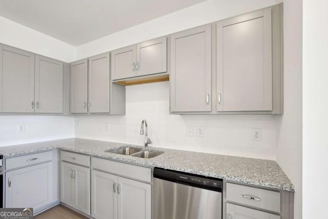 803 Nova Trail 10, Riverdale, GA 30274