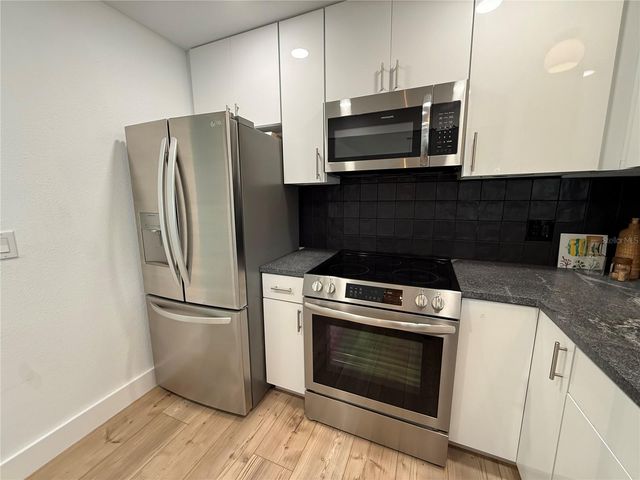 204 MINDY DRIVE 204, Largo, FL 33771