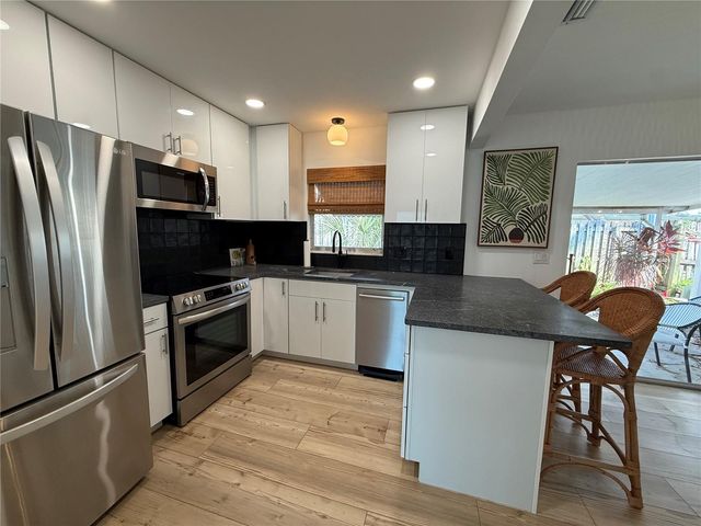 204 MINDY DRIVE 204, Largo, FL 33771