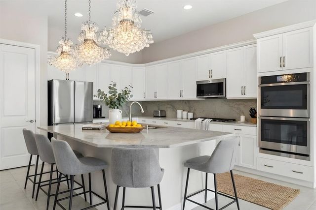 6410 High Pointe West Way, Vero Beach, FL 32967