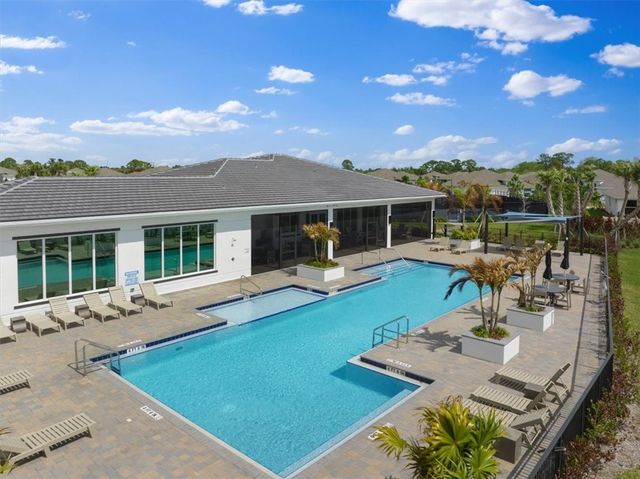 6410 High Pointe West Way, Vero Beach, FL 32967