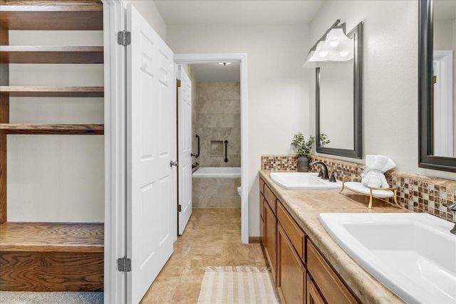 18595 Ranchito Del Rio Drive, Salinas, CA 93908