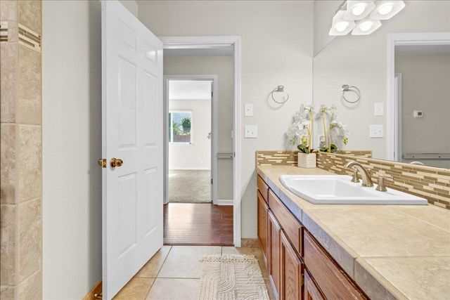 18595 Ranchito Del Rio Drive, Salinas, CA 93908