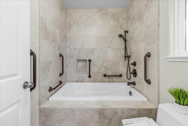 18595 Ranchito Del Rio Drive, Salinas, CA 93908