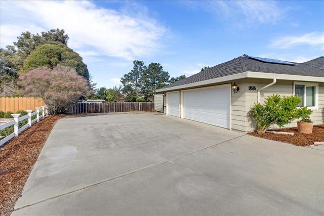 18595 Ranchito Del Rio Drive, Salinas, CA 93908