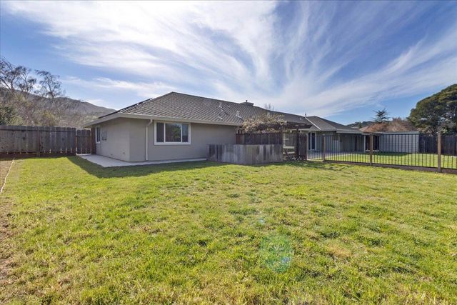 18595 Ranchito Del Rio Drive, Salinas, CA 93908