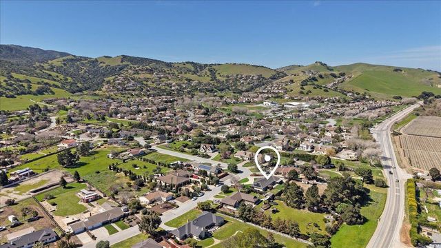 18595 Ranchito Del Rio Drive, Salinas, CA 93908