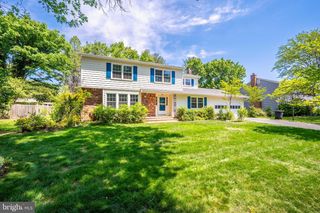 18 PARKER RD, Plainsboro, NJ 08536