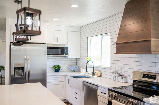 8410 S 890 E, Paradise, UT 84328