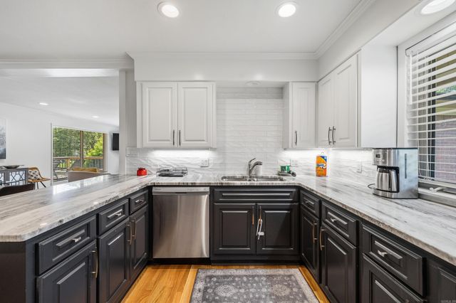 101 Sisney Lane, Hot Springs, AR 71913