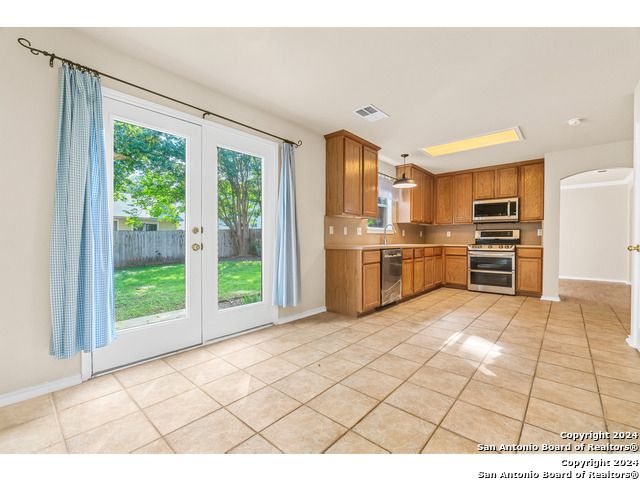 7707 WEXFORD SQ, San Antonio, TX 78240