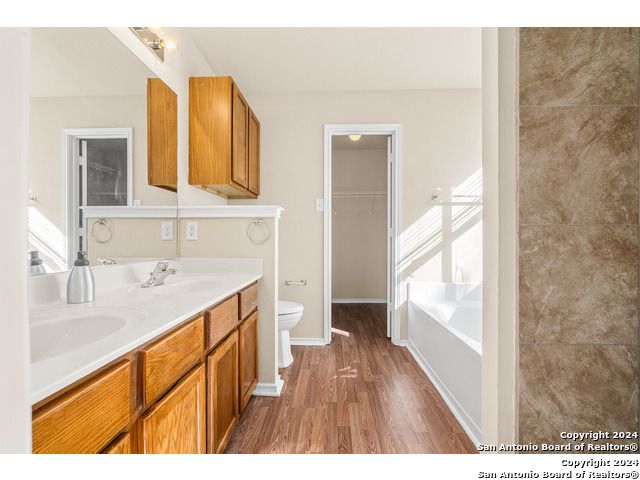 7707 WEXFORD SQ, San Antonio, TX 78240