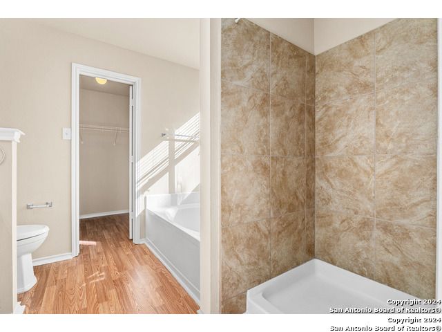 7707 WEXFORD SQ, San Antonio, TX 78240