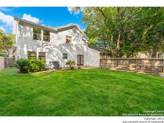 7707 WEXFORD SQ, San Antonio, TX 78240