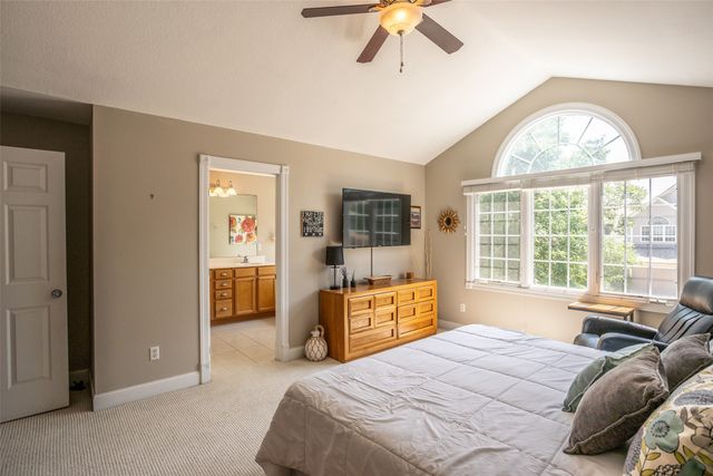 12591 Diamond Ridge Court, Clive, IA 50325