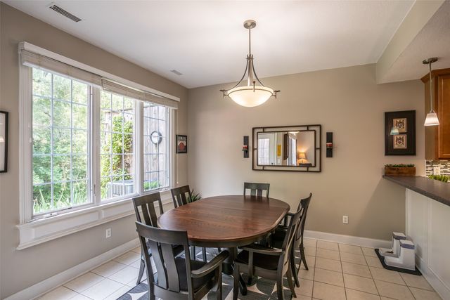 12591 Diamond Ridge Court, Clive, IA 50325