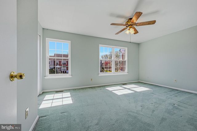 94 VICTORIA DR, Aston, PA 19014