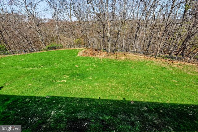 94 VICTORIA DR, Aston, PA 19014