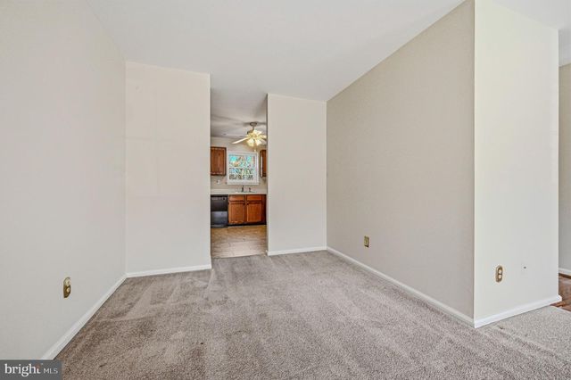 94 VICTORIA DR, Aston, PA 19014
