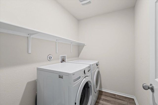 82 Snowy Plover LN, Leander, TX 78641