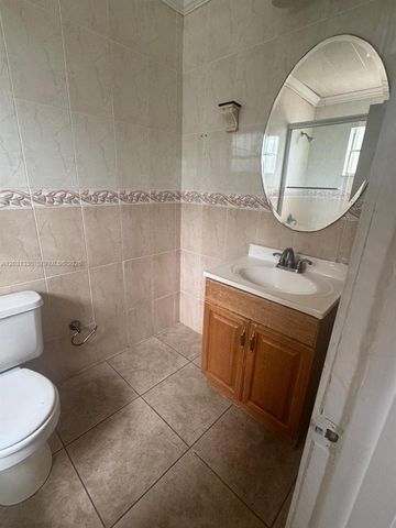 11173 NW 7th St 102-18, Miami, FL 33172