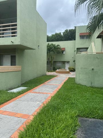 11173 NW 7th St 102-18, Miami, FL 33172