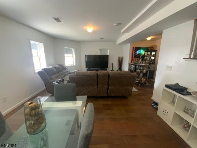 234 Jefferson St, Newark City, NJ 07105