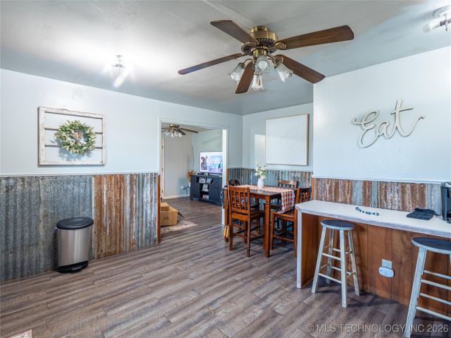 419000 E 1110 Road, Checotah, OK 74426