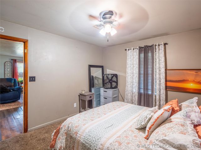 419000 E 1110 Road, Checotah, OK 74426