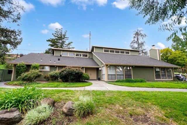 99 Timber Cove, Campbell, CA 95008