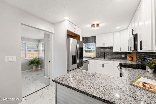 2443 IRONWOOD Drive, Jacksonville, FL 32216