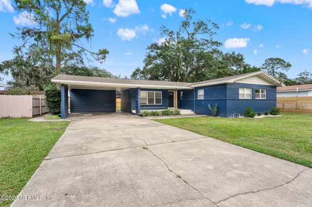 2443 IRONWOOD Drive, Jacksonville, FL 32216